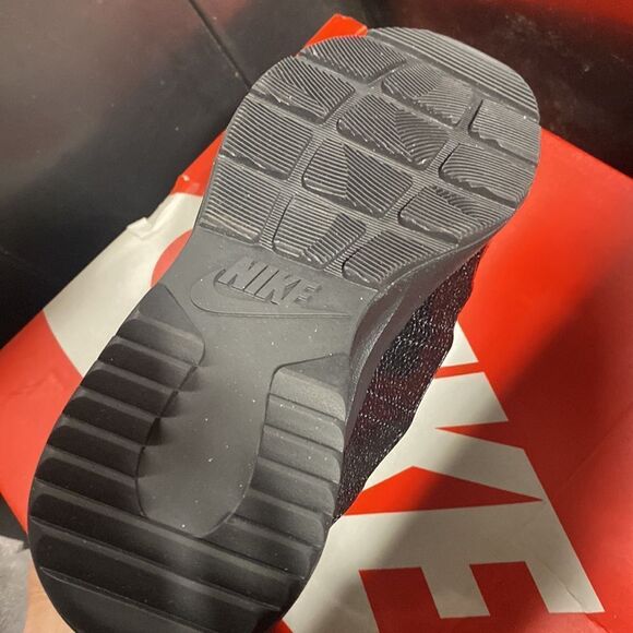 Nike Sneaker Boots Tanjun Size 5 New Y - Picture 8 of 9